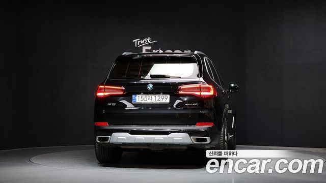 BMW X5 (G05) xDrive 40i xLine 2023 — фото 4