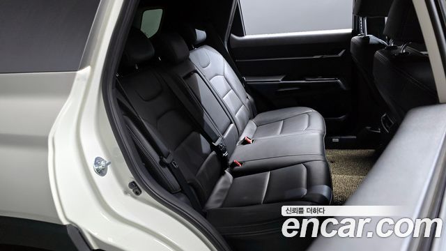 KG Mobility (SsangYong) Torres Gasoline 1.5 2WD T5 2023 — фото 12