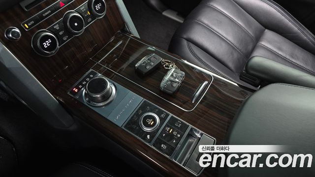 Land Rover Range Rover (IV) 4.4 SDV8 AB DIESEL 2015 — фото 9
