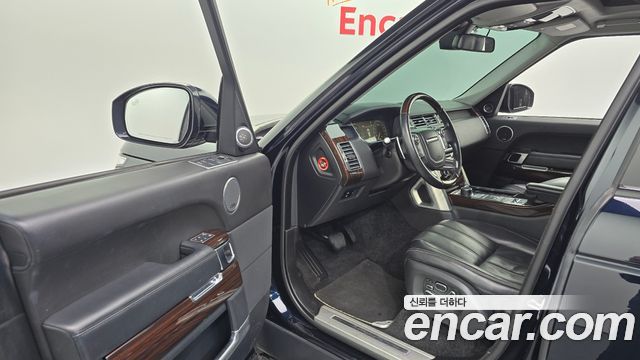 Land Rover Range Rover (IV) 4.4 SDV8 AB DIESEL 2015 — фото 10