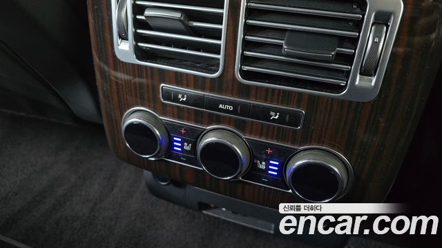 Land Rover Range Rover (IV) 4.4 SDV8 AB DIESEL 2015 — фото 18