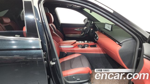 Genesis GV70 2.5T Gasoline AWD 2022 — фото 11