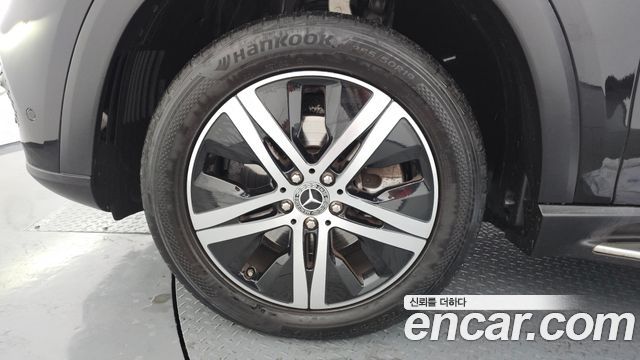 Mercedes-Benz GLE-Class (W167) GLE300d 4MATIC 2020 — фото 5
