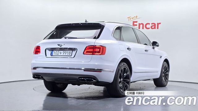 Bentley Bentayga 4.0 V8 2020 — фото 2