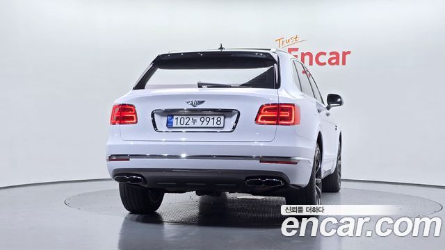 Bentley Bentayga 4.0 V8 2020 — фото 4