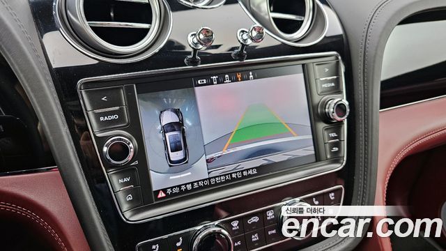 Bentley Bentayga 4.0 V8 2020 — фото 16