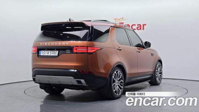 Land Rover Discovery 5 3.0 TD6 HSE Luxury 2017 — фото 2