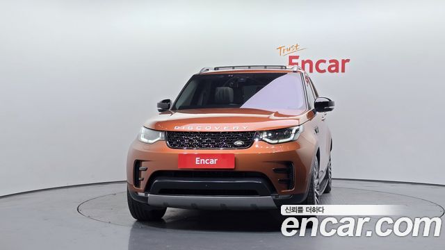 Land Rover Discovery 5 3.0 TD6 HSE Luxury 2017 — фото 3