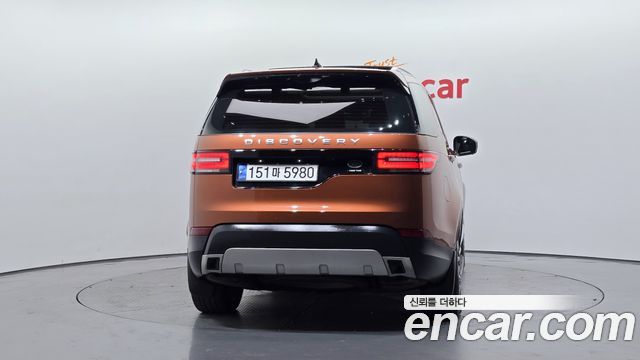 Land Rover Discovery 5 3.0 TD6 HSE Luxury 2017 — фото 4