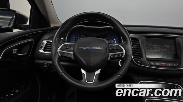 Chrysler 200 (II) 2.4 C 2015 — фото 13