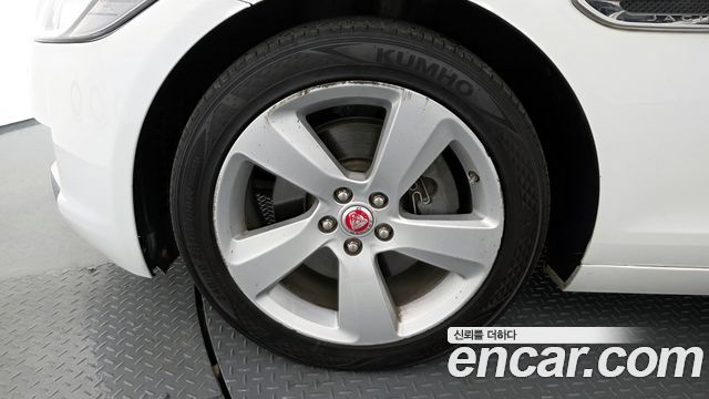 Jaguar XF (X260) 25t Prestige 2018 — фото 5