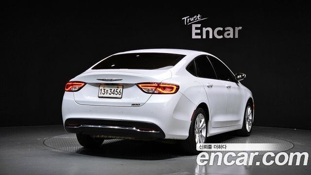 Chrysler 200 (II) 2.4 Limited 2015 — фото 2