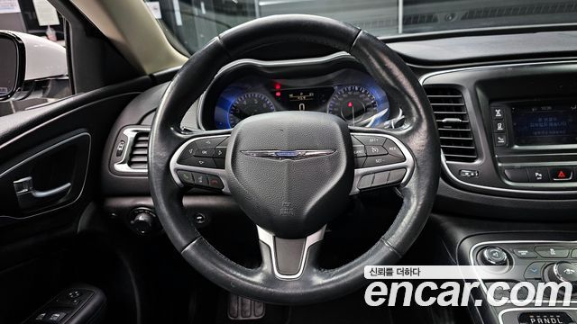 Chrysler 200 (II) 2.4 Limited 2015 — фото 17