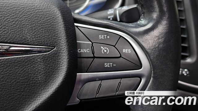 Chrysler 200 (II) 2.4 Limited 2015 — фото 18
