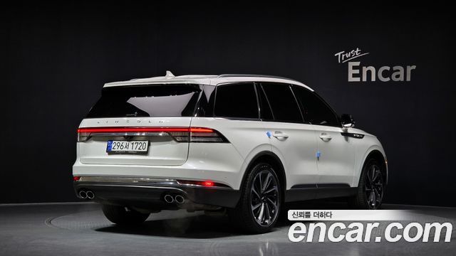 Lincoln Aviator (II) 3.0 Reserve  AWD 2023 — фото 2