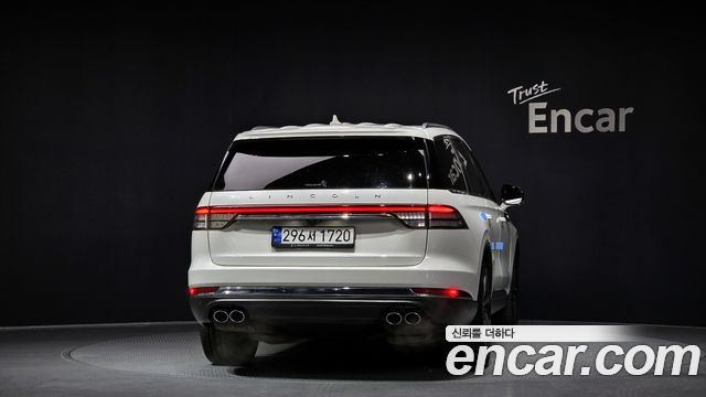 Lincoln Aviator (II) 3.0 Reserve  AWD 2023 — фото 4