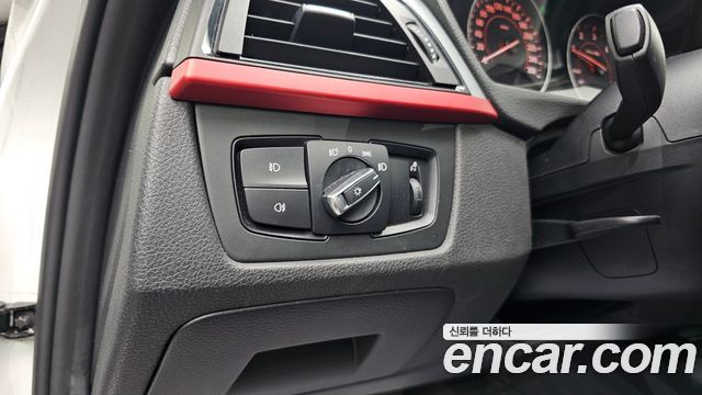 BMW 3 Series (F30) 320d Sport 2015 — фото 14