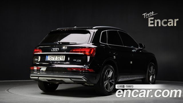 Audi Q5 (FY) 45 TFSI Quattro 2021 — фото 2