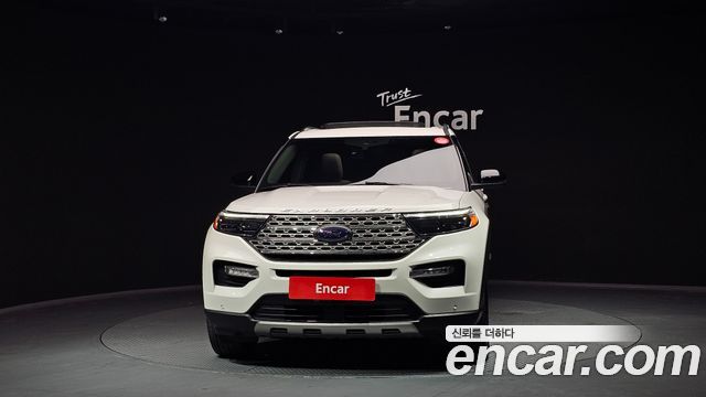 Ford Explorer (VI) 2.3 LimIted 4WD 2021 — фото 3