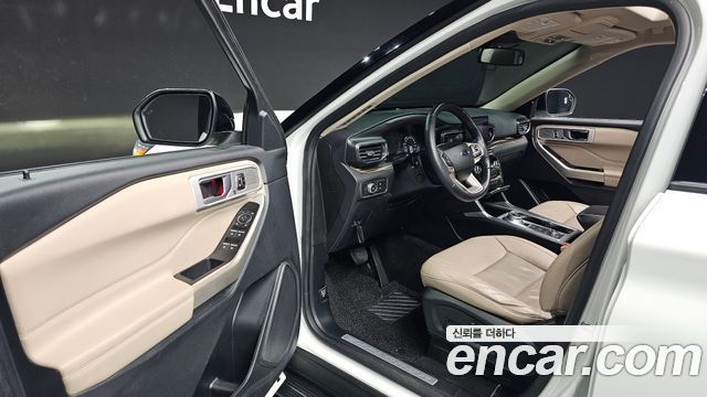 Ford Explorer (VI) 2.3 LimIted 4WD 2021 — фото 11