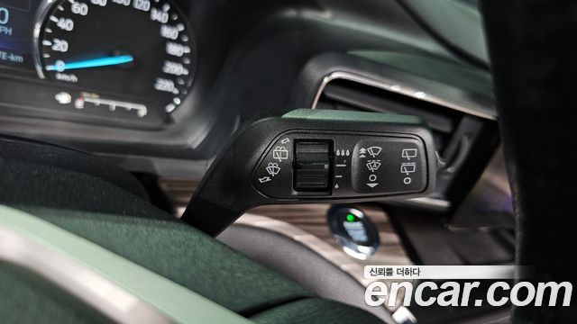 Ford Explorer (VI) 2.3 LimIted 4WD 2021 — фото 18
