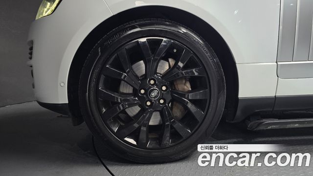 Land Rover Range Rover (IV) 4.4 SDV8 AB DIESEL 2017 — фото 5