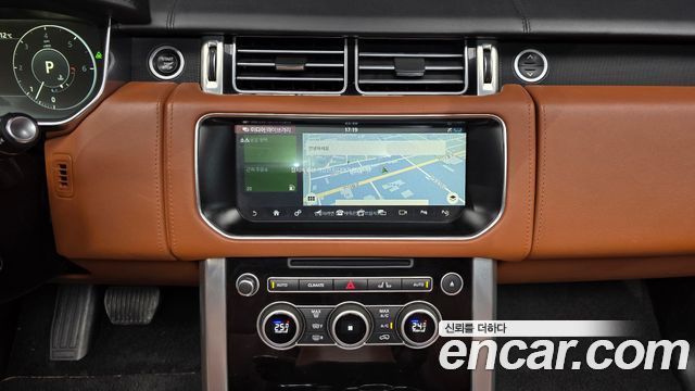 Land Rover Range Rover (IV) 4.4 SDV8 AB DIESEL 2017 — фото 15