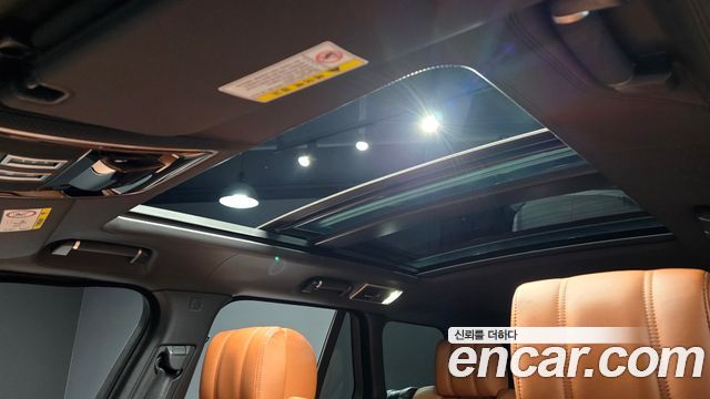 Land Rover Range Rover (IV) 4.4 SDV8 AB DIESEL 2017 — фото 17