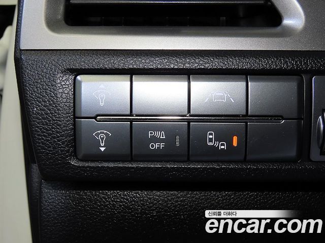 KG Mobility (SsangYong) Beautiful Korando Gasoline 1.5 2WD C7 2023 — фото 18