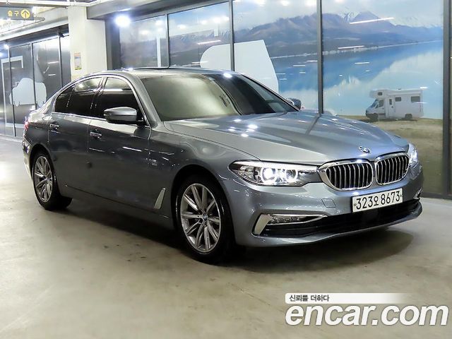 BMW 5 Series (G30) 520i Luxury 2018 — фото 1
