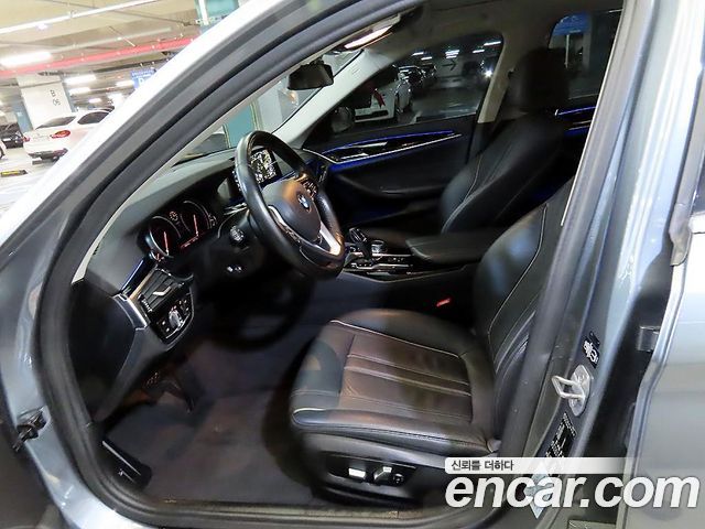 BMW 5 Series (G30) 520i Luxury 2018 — фото 6