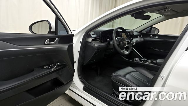Kia K5 (III) 2.0 Trendy 2021 — фото 11