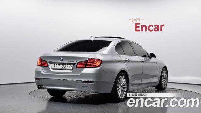 BMW 5 Series (F10) 520d xDrive Luxury Plus 2015 — фото 2