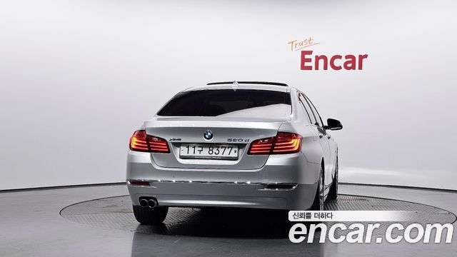 BMW 5 Series (F10) 520d xDrive Luxury Plus 2015 — фото 4