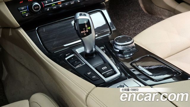 BMW 5 Series (F10) 520d xDrive Luxury Plus 2015 — фото 9