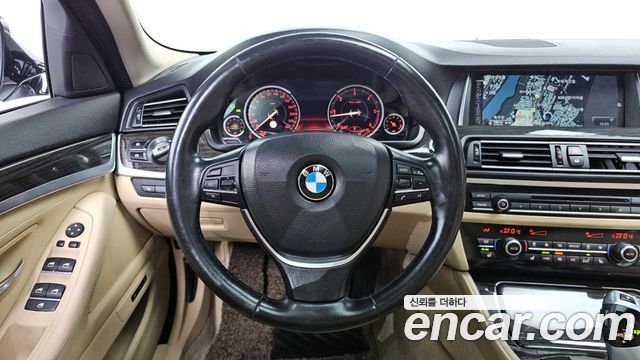 BMW 5 Series (F10) 520d xDrive Luxury Plus 2015 — фото 13