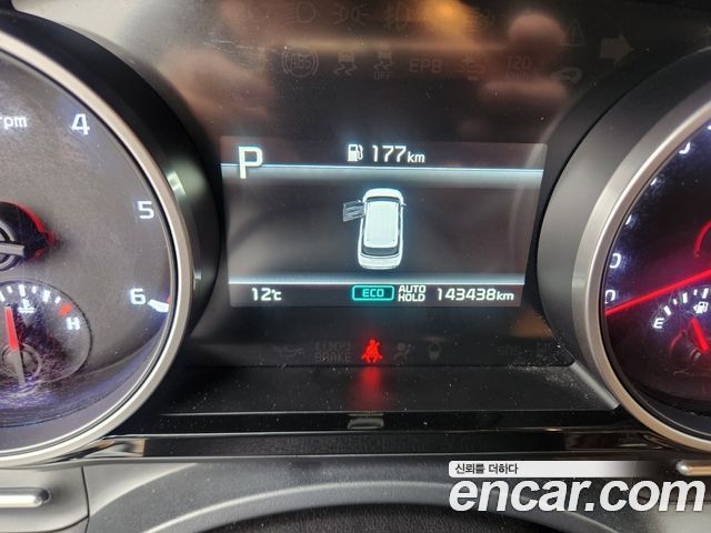 Kia Carnival 9-Seater Prstige 2021 — фото 7
