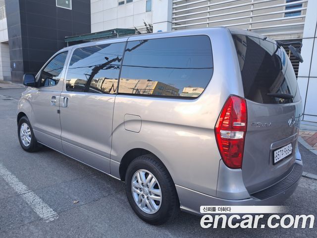 Hyundai Grand Starex Van 3-Seater Smart 2021 — фото 4
