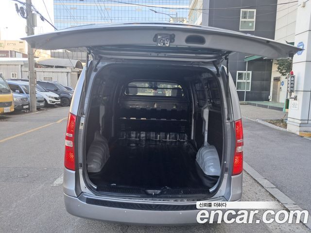 Hyundai Grand Starex Van 3-Seater Smart 2021 — фото 21