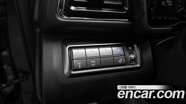 KG Mobility (SsangYong) Very New Tivoli Gasoline 1.5 2WD V3 2022 — фото 14