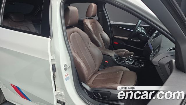 BMW 1 Series (F40) 120i M Sports 2023 — фото 16