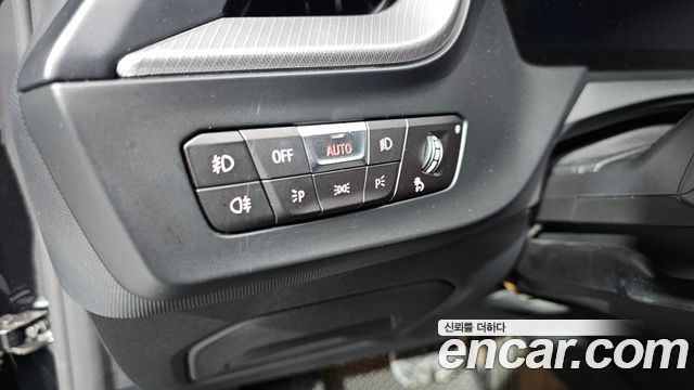 BMW 1 Series (F40) 120i M Sports 2022 — фото 17
