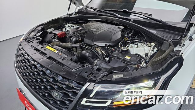 Land Rover Range Rover Velar 3.0 D300 R-Dynamic HSE 2020 — фото 6