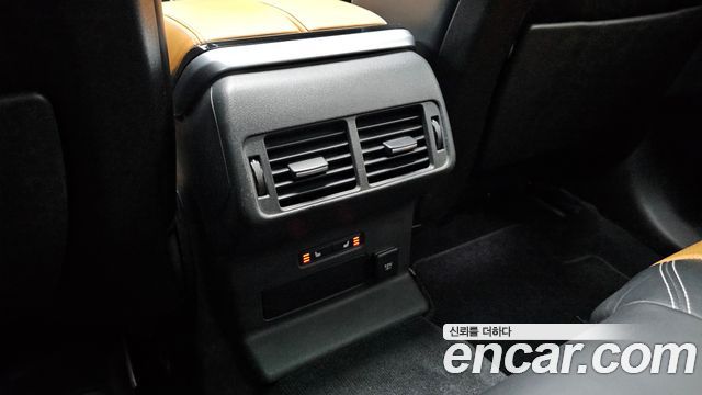 Land Rover Range Rover Velar 3.0 D300 R-Dynamic HSE 2020 — фото 17