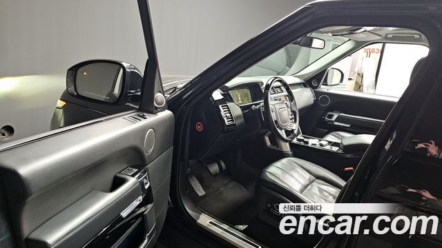 Land Rover Range Rover (IV) 4.4 SDV8 AB LWB DIESEL 2016 — фото 10