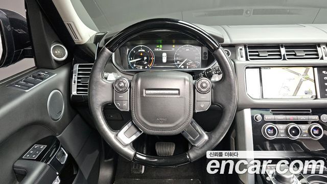 Land Rover Range Rover (IV) 4.4 SDV8 AB LWB DIESEL 2016 — фото 13