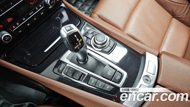 BMW 5 Series GT (F07) GT 30d xDrive 2013 — фото 9