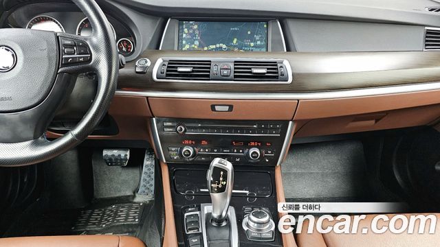 BMW 5 Series GT (F07) GT 30d xDrive 2013 — фото 14