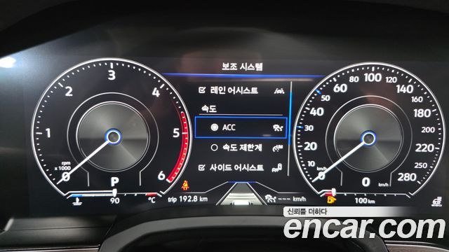 Volkswagen Touareg (III) 3.0 TDI Prestige 2023 — фото 16