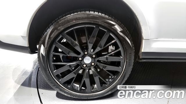 Land Rover Range Rover Sport (II) 5.0 SVR 2016 — фото 5